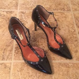 Blk Halogen heels